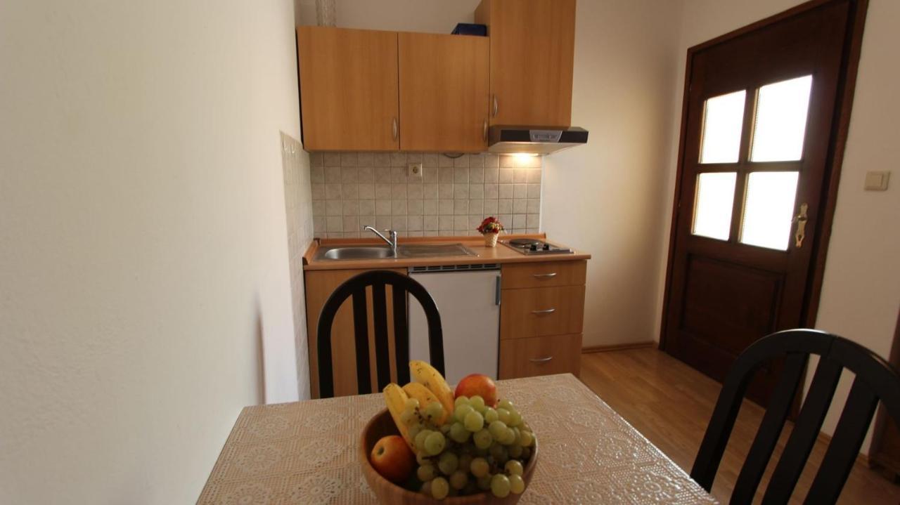 Apartments Grzetic Малинська Екстер'єр фото