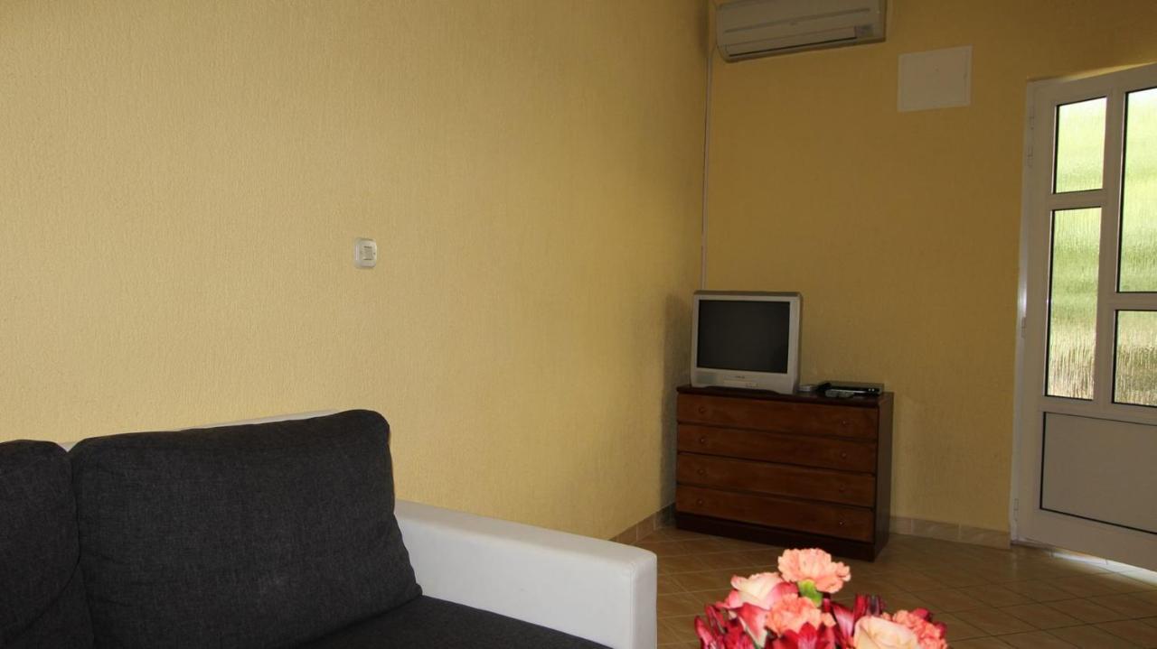 Apartments Grzetic Малинська Екстер'єр фото