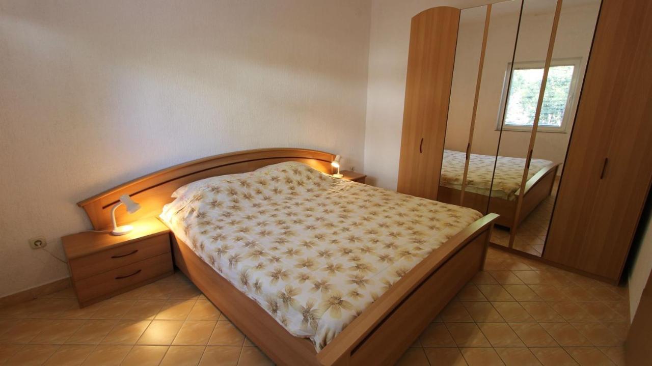 Apartments Grzetic Малинська Екстер'єр фото