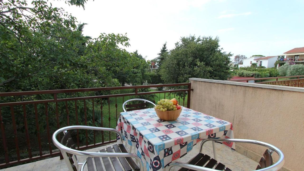 Apartments Grzetic Малинська Екстер'єр фото